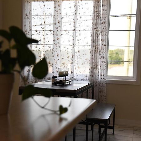 Have Whole House To Yourself Thorold Luaran gambar