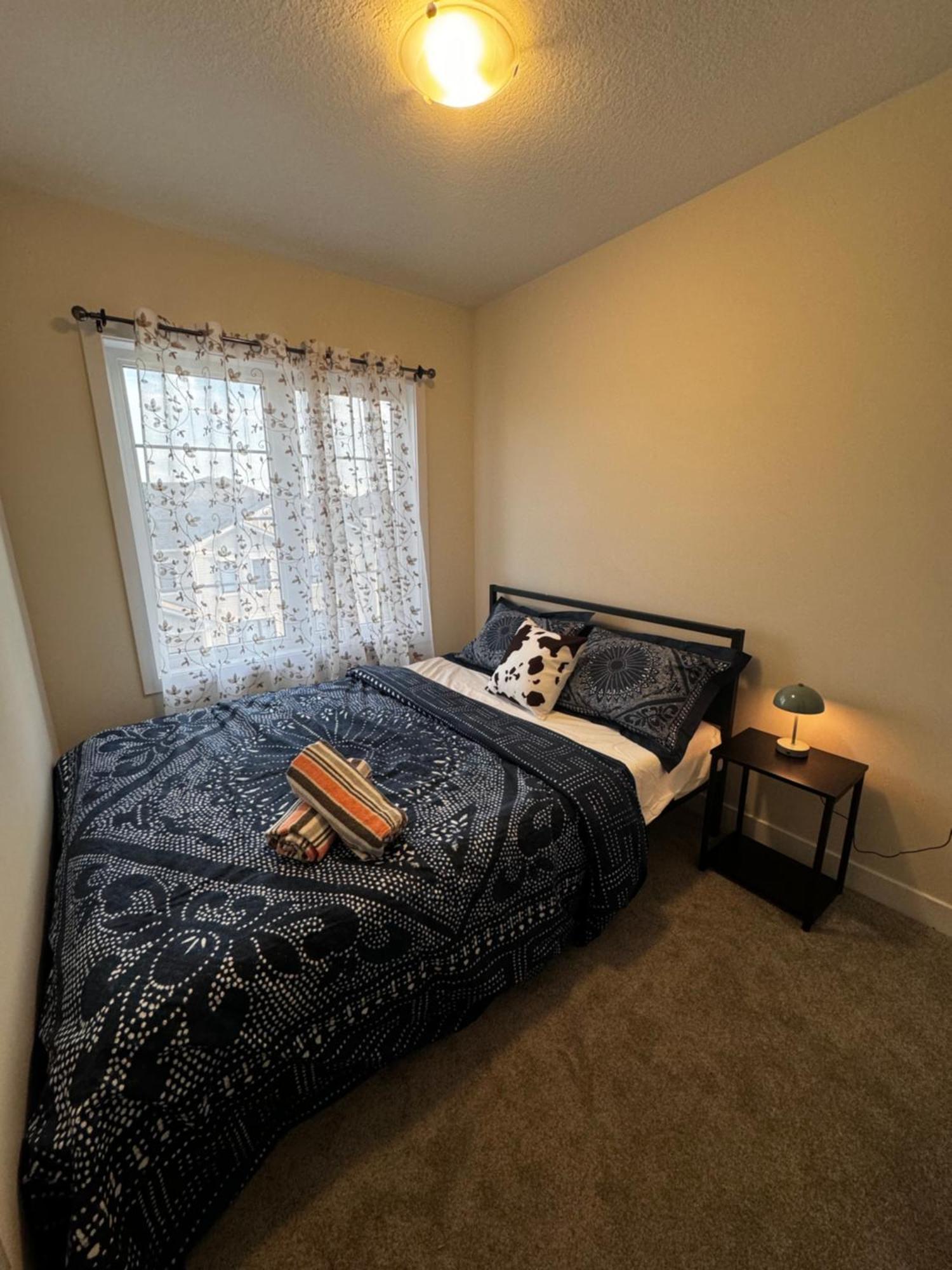 Have Whole House To Yourself Thorold Luaran gambar