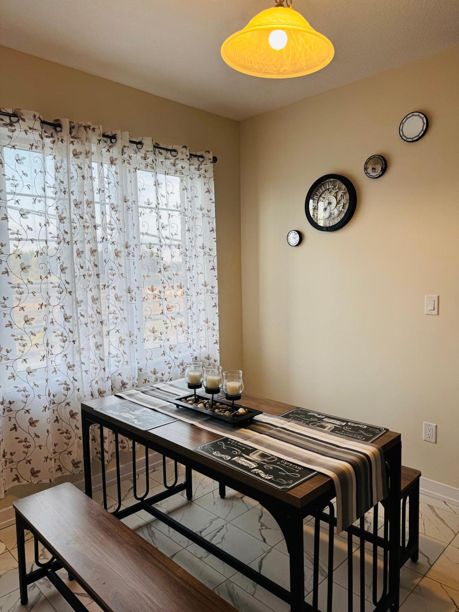 Have Whole House To Yourself Thorold Luaran gambar